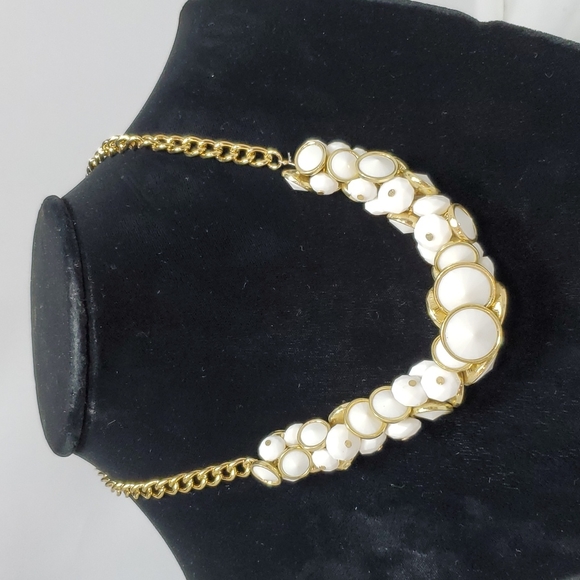 Devan white necklace set fishhook earrings - Picture 2 of 3